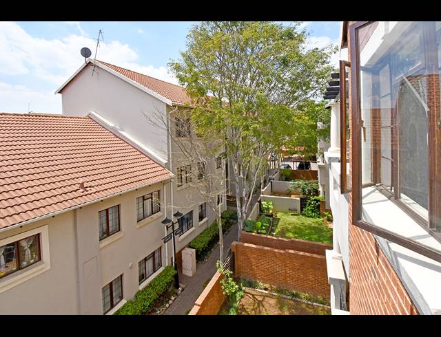 1 BEDROOM APARTMENT TO LET IN PAULSHOF